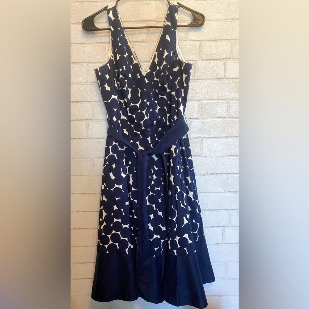 Nine West Women's Sleeveless Polka Dot with Belt Flare Dress (Navy, 8) #024